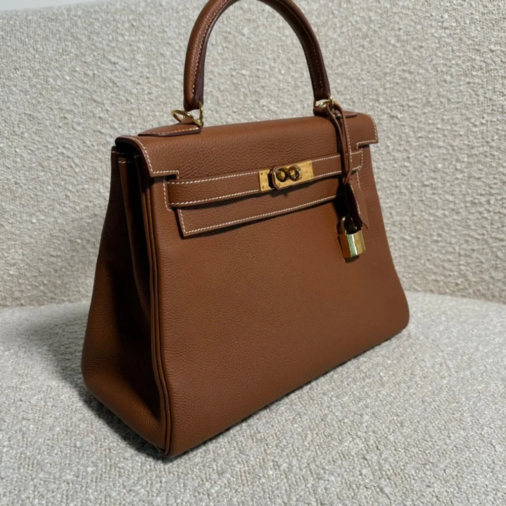 Authentic Hermes Kelly 28 Gold Togo GHW - Picture 2 of 16